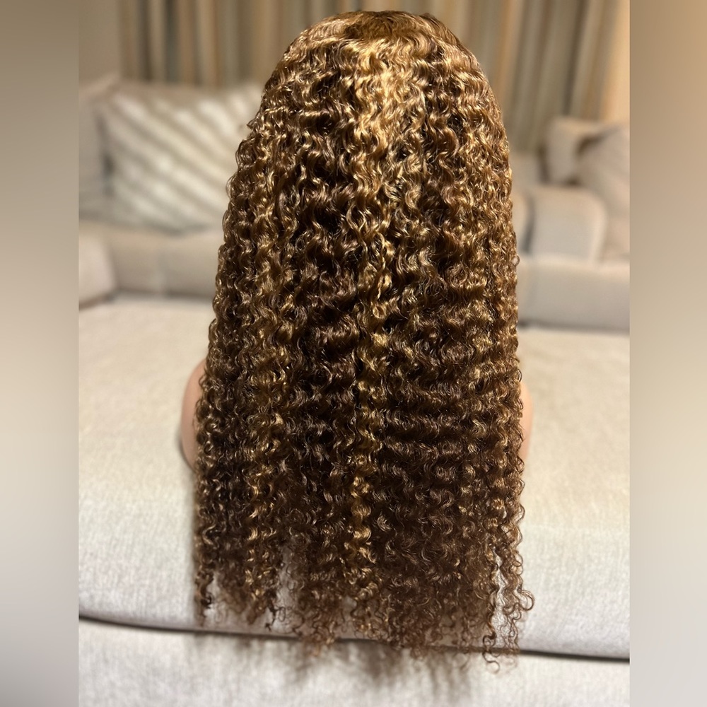 Wig - Picture 7 of 11